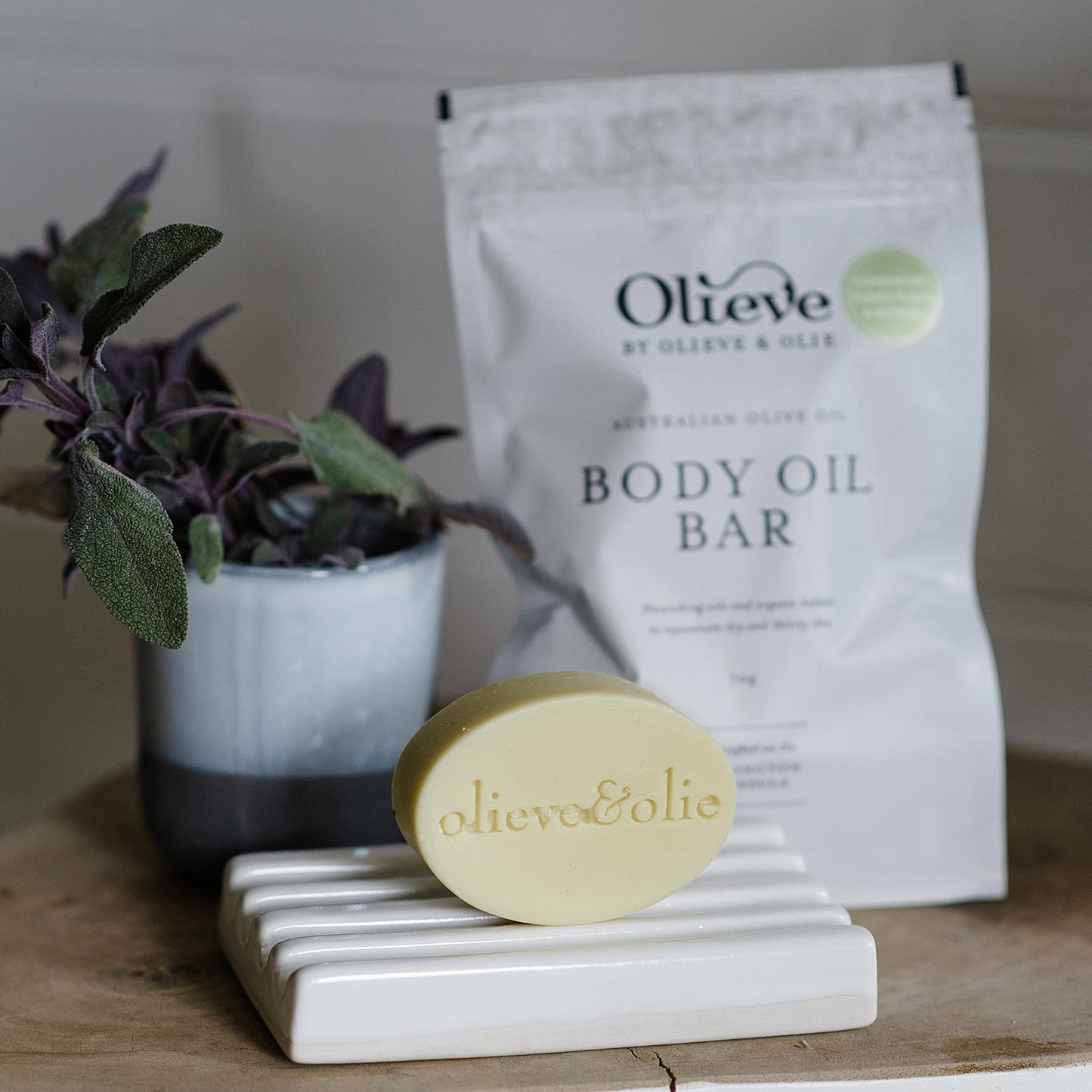 Our beautifully packaged solid body oil bar is a mess-free alternative to body oil. The amazing combination of aromas will mesmerize and the natural ingredients will nourish and sooth you skin.