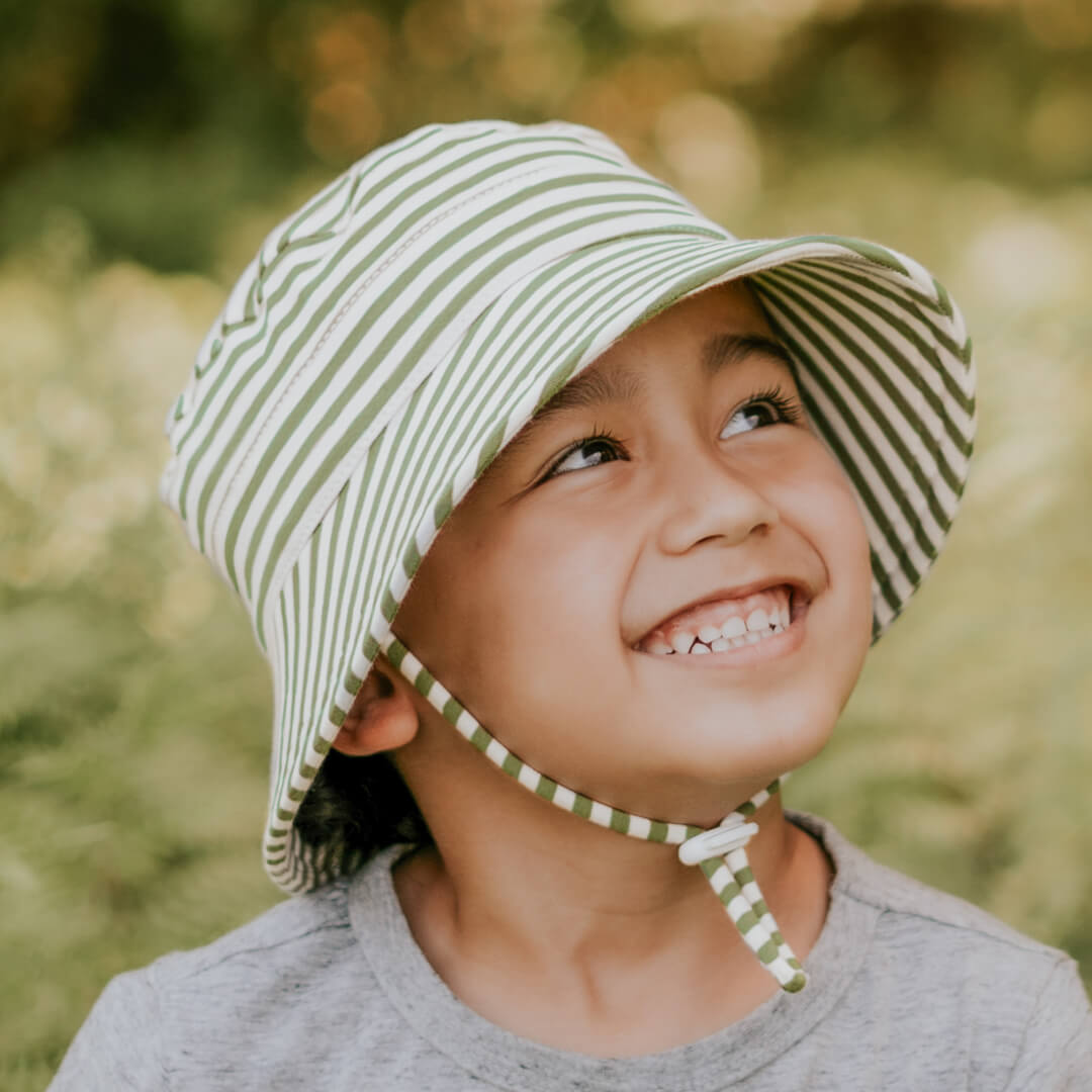 Made with super-stretchy and lightweight cotton jersey that keeps kids heads cool under the hot Australian conditions rated UPF50+ excellent protection. The classic styling of our Bucket hat is built for comfort and has a fit that is second to none.