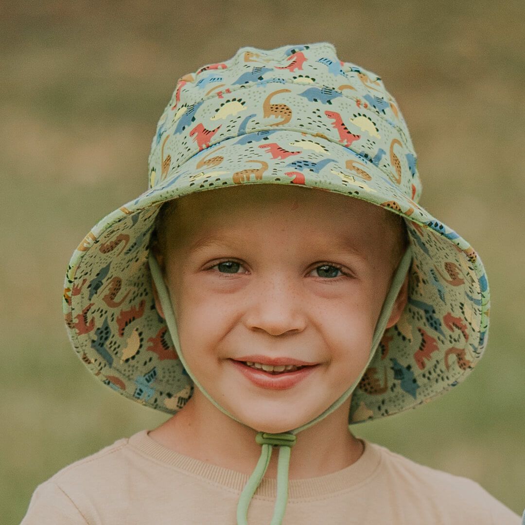 No floppy brims here! Our foam-reinforced brims are anti-flop so kids can play and enjoy their adventures without having to worry about not being able to see. This classic style has a band around the brim and is soft, stretchy and roomy for growing heads.