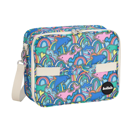 Made with a slimline design and premium padded lining to keep things cool, our Bento Bags are also constructed from recycled plastic bottles.&nbsp;

Outer fabrication constructed from recycled plastic bottles
Premium padded lined insulation keep contents chilled
Removable and adjustable long shoulder or cross-body strap.
Metal Hardware.
Lid Strap.
Mesh inside pocket for easy ice brick storage.