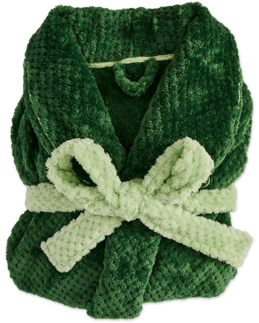 Surround yourself in the pure warmth of our much loved Cosy Robe. Made from 100% recycled eco polyester, the Rainforest Cosy Robe comes in a quilted dark fern green with pale green patch pockets, waist tie and piping detail. Allow its plushness to envelope you in softness and whisk you away into total relaxation.