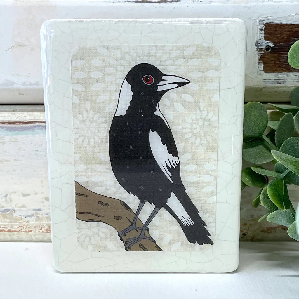 The Mini Woodblocks combine hand drawn & printed illustrations with beautiful fabrics, mixed media & resin. You can hang your Lost & Found Art Co woodblock on the wall or stand it in amongst your treasures or indoor plants for a pop of unexpected colour.