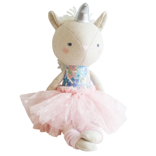 This Baby Unicorn doll is too cute! She has a removable tutu and leg warmers to make playtime dress up's fun. Suitable from 3yrs and up. 32cm.