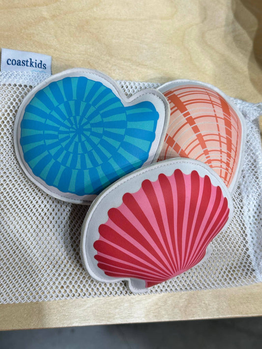 Sinking shell dive toys. Made from neoprene