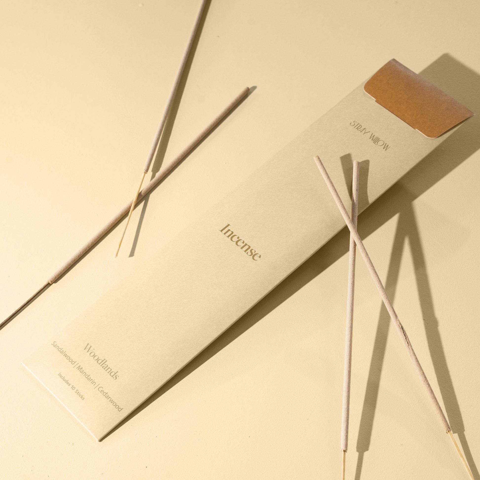 Our Woodlands Incense Sticks provide you with a beautiful aroma that will transport you to a peaceful night by the camp fire. They are made using natural wood powder hosting essential oils of mandarin, sandalwood + cedarwood, a grounding scent that allows you to truly unwind.  Essential Oil Blend: Sandalwood + Mandarin + Cedarwood