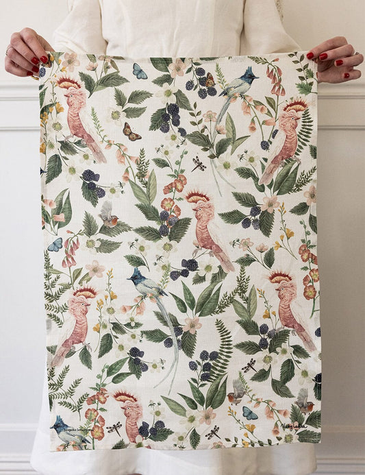 Add beauty to your kitchen with Bespoke Letterpress 100% linen tea towels. Our absorbent, durable, and eco-friendly towels feature stunning, artist-inspired designs. Perfect for drying dishes and as thoughtful gifts, they combine functionality with elegance.
