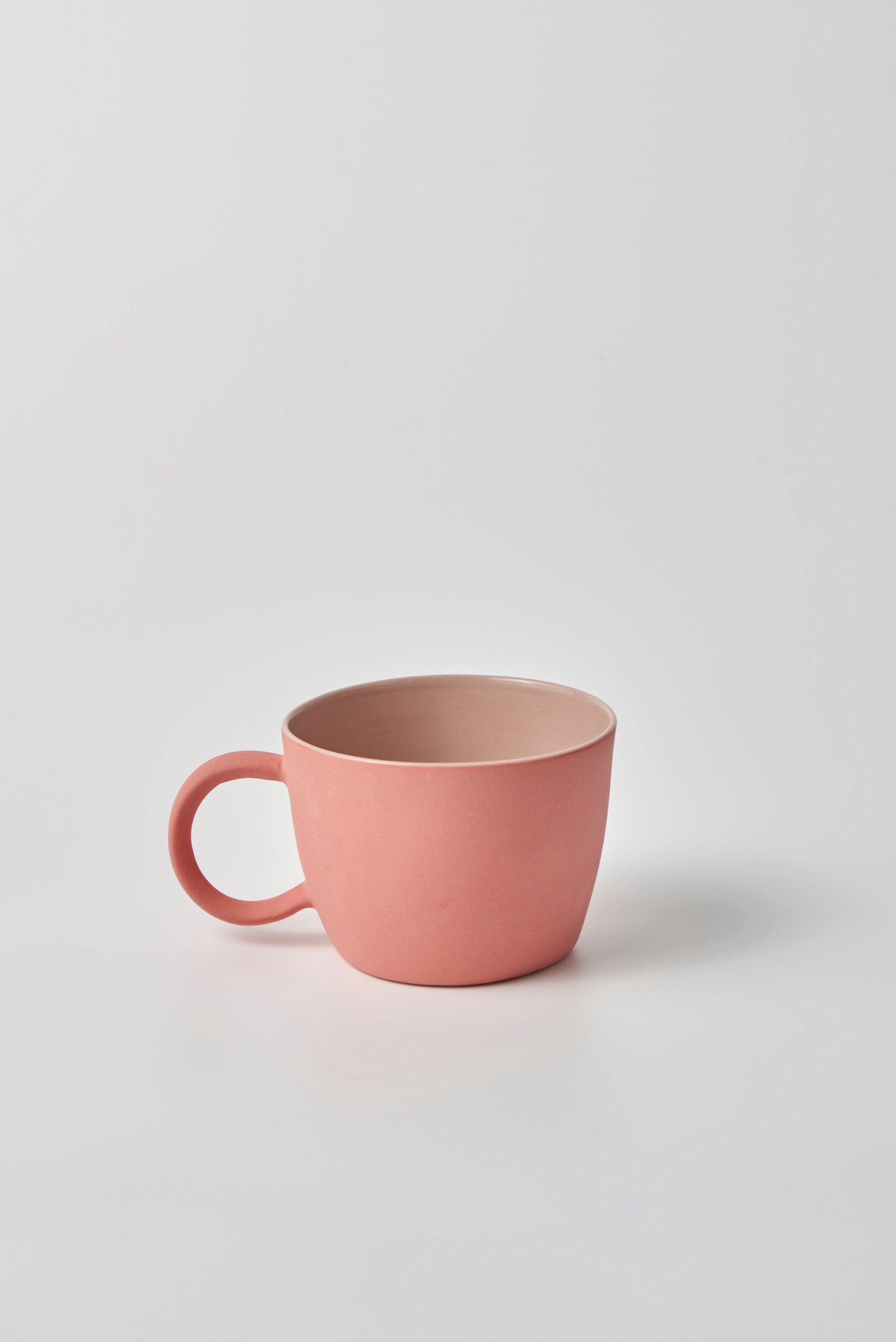 With a matte lustre finish exterior and a glossy interior, the Tempo mugs are like a comforting embrace for your hands as you savour your coffee or tea.

In punchy colours like cornflower blue, citrus yellow, and tomatillo green, our Tempo ceramics collection adds a vibrant tempo to your everyday moments.