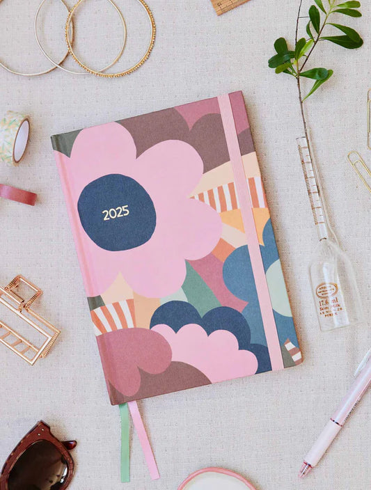 Writing down your schedule can reduce stress, improve memory, and boost success. Spend just 10 minutes a day planning, and you'll win your days and find "me time". Do what brings you joy and make 2025 your year!