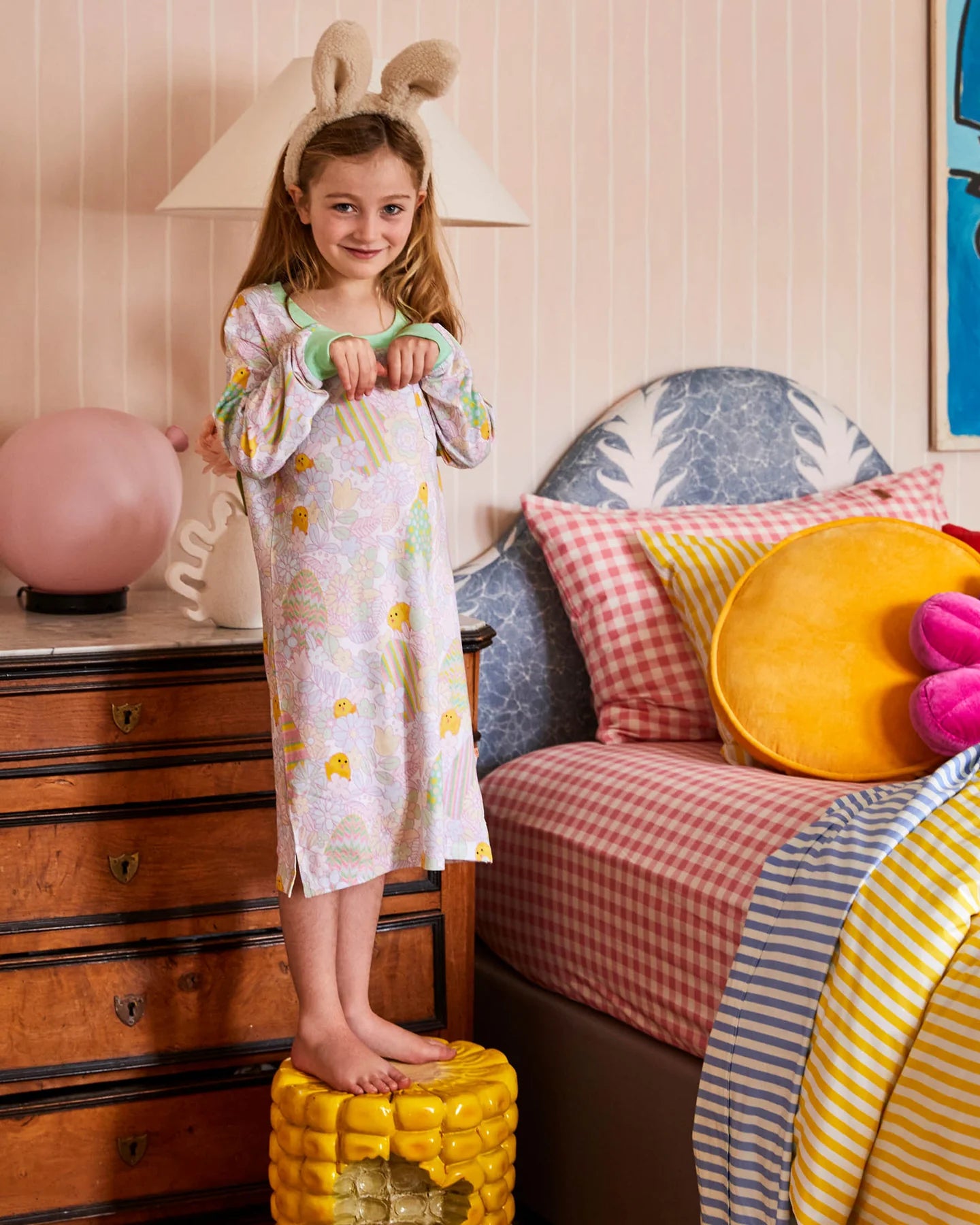 Now 50% off RRP.
The Egg Hunt Organic Cotton Long Sleeve Nightie is the sweetest holiday season treat. Featuring pretty flowers in pastel colours with little chicks and patterned easter eggs with light green rib trims.