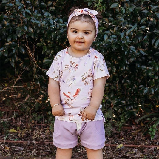 Our T-Shirts are practical whilst being very stylish and coordinate well with our pants and shorts. They are easy to wear and comfy for bub. Major Mitchell&nbsp;is a beautiful print celebrating Australian fauna.&nbsp;All Snuggle Hunny clothing is made with GOTS Certified Organic Cotton&nbsp;CU 1182228.